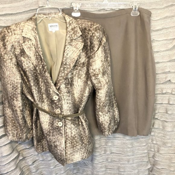 **Armani Collezioni linen silk blend suit - Picture 2 of 10